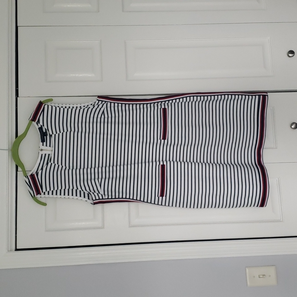 Tommy Hilfiger Size Large sleeveless dress